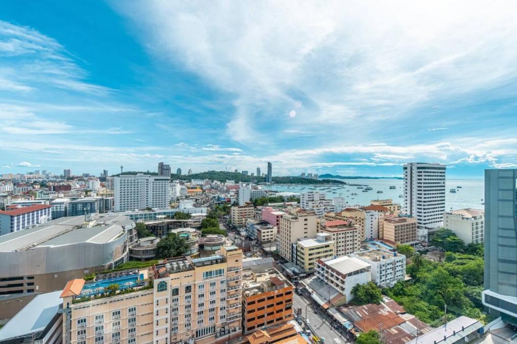 Edge Central Pattaya Seaview Residence ภายนอก รูปภาพ